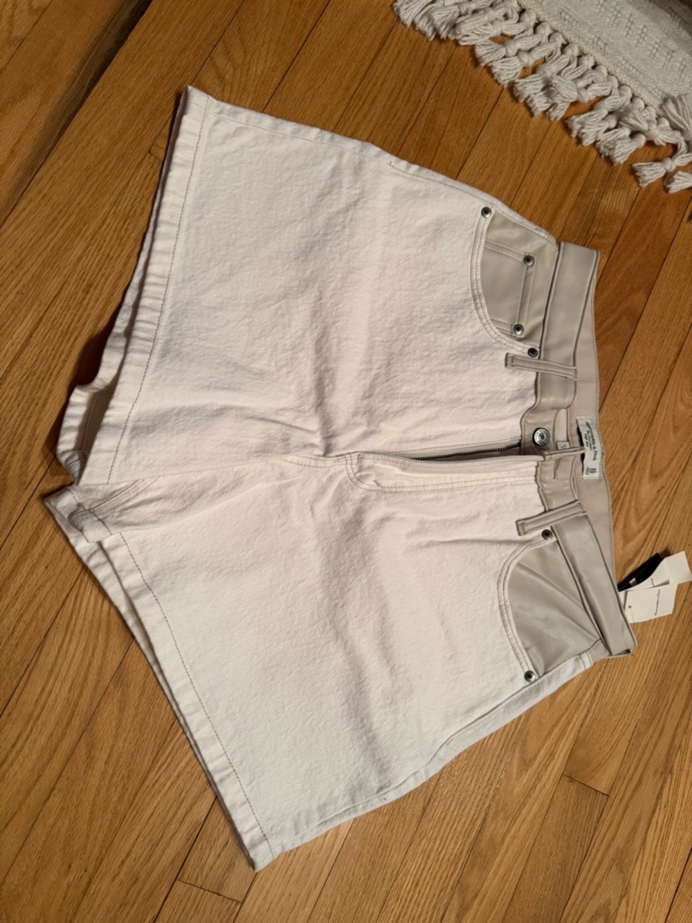 Abercrombie & Fitch The Dad Short - Curve LoveWhite Denim Shorts